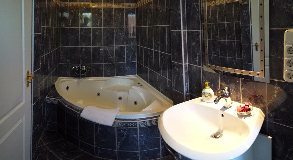 Szabo Vendeghaz Hotel Villány Eksteriør billede